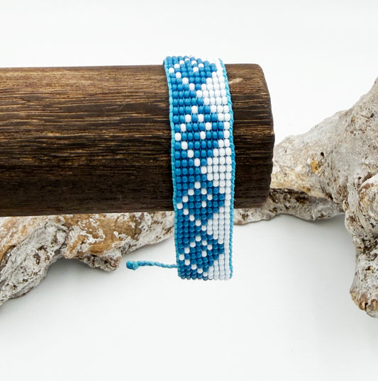 Handwoven bracelet - 37