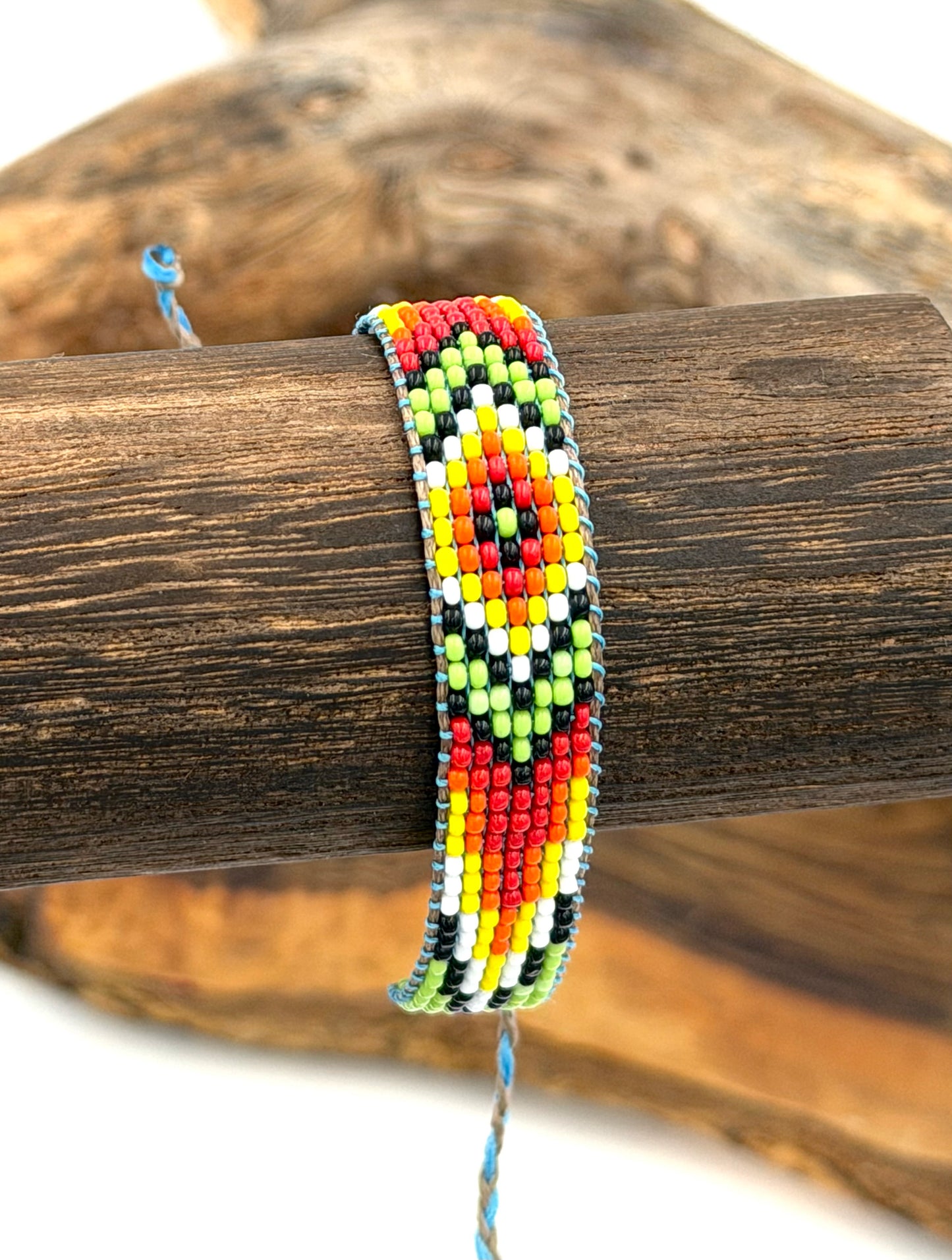 Handwoven bracelet - 01