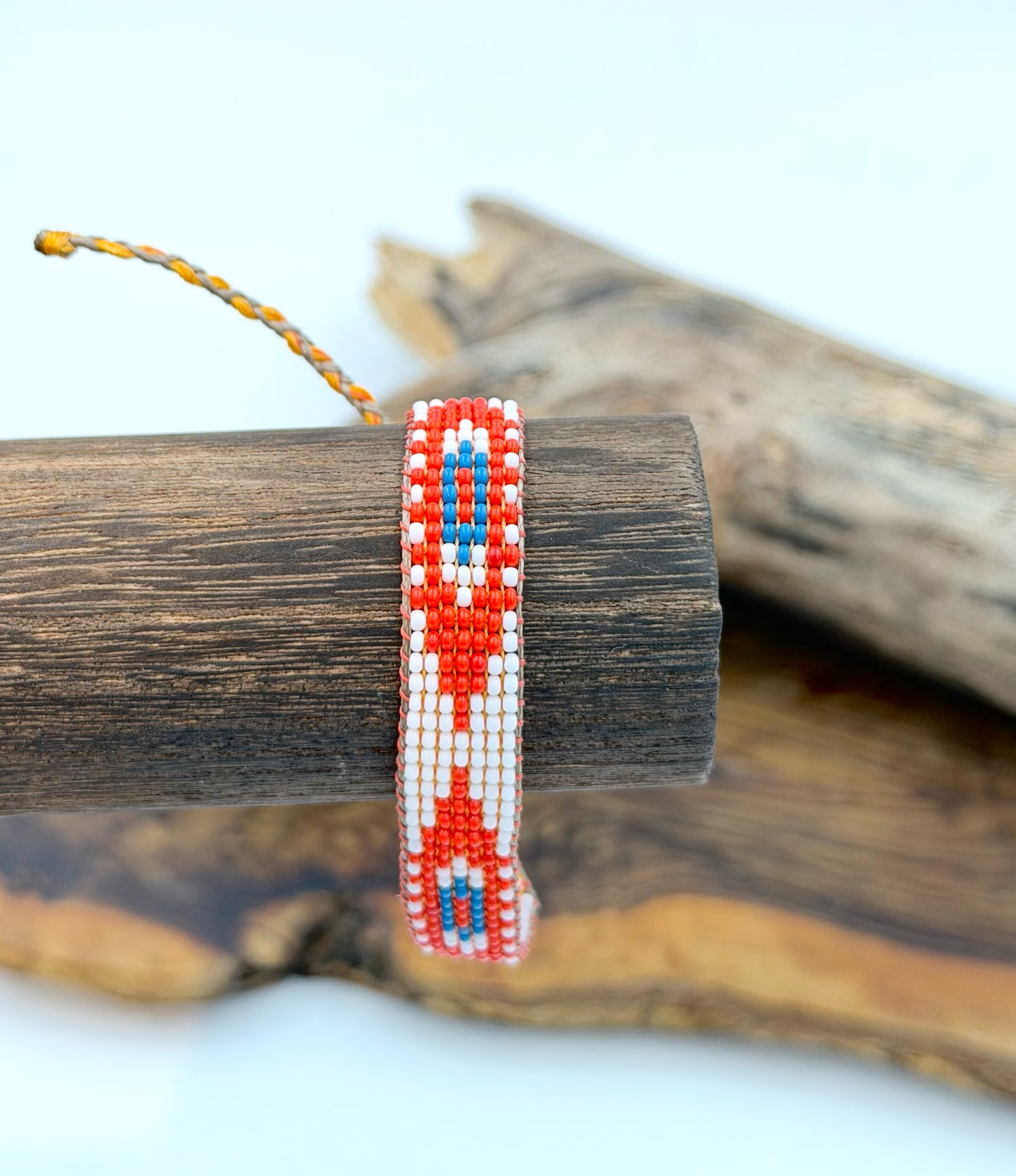 Handwoven bracelet - 16