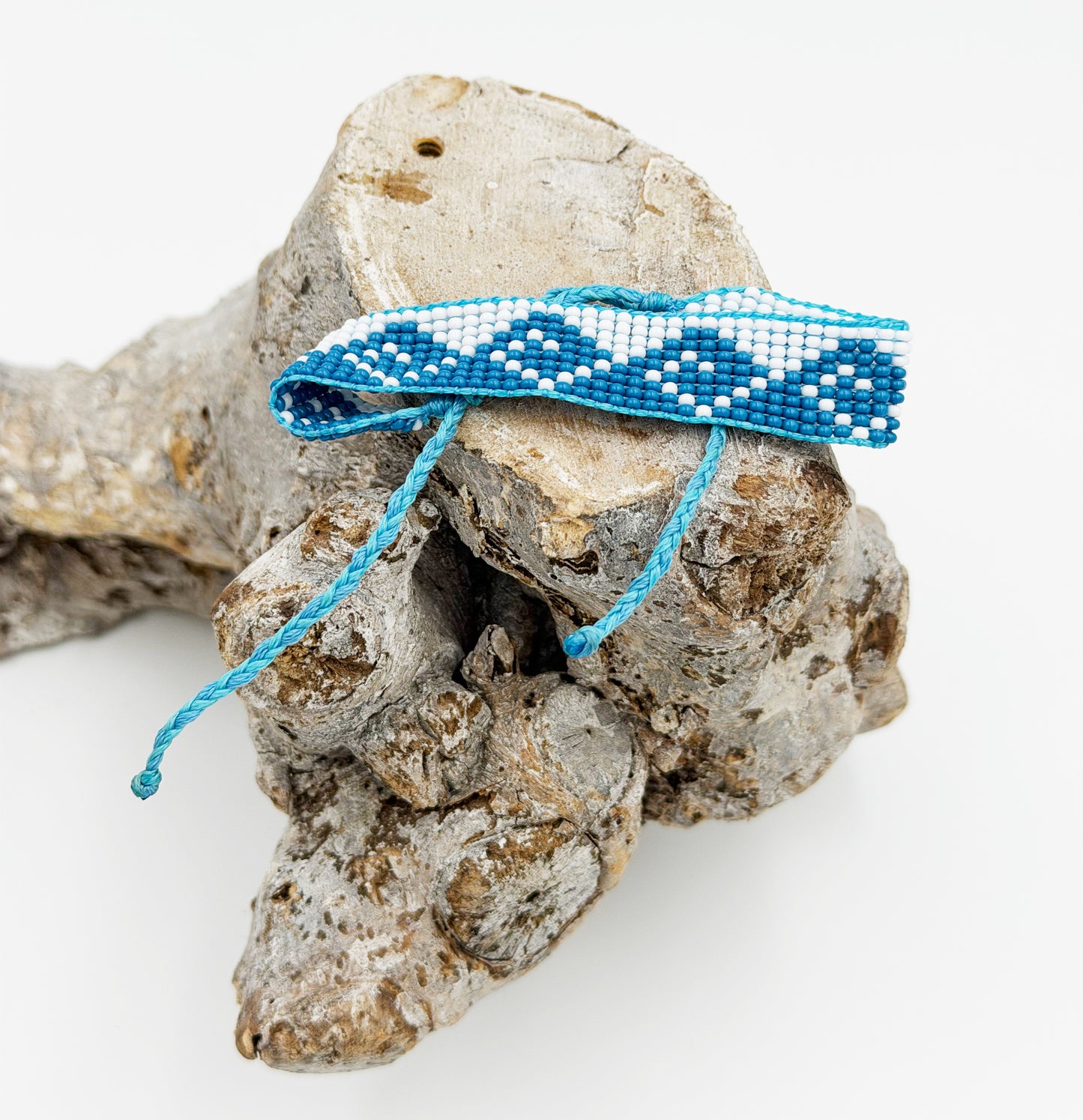 Handwoven bracelet - 37
