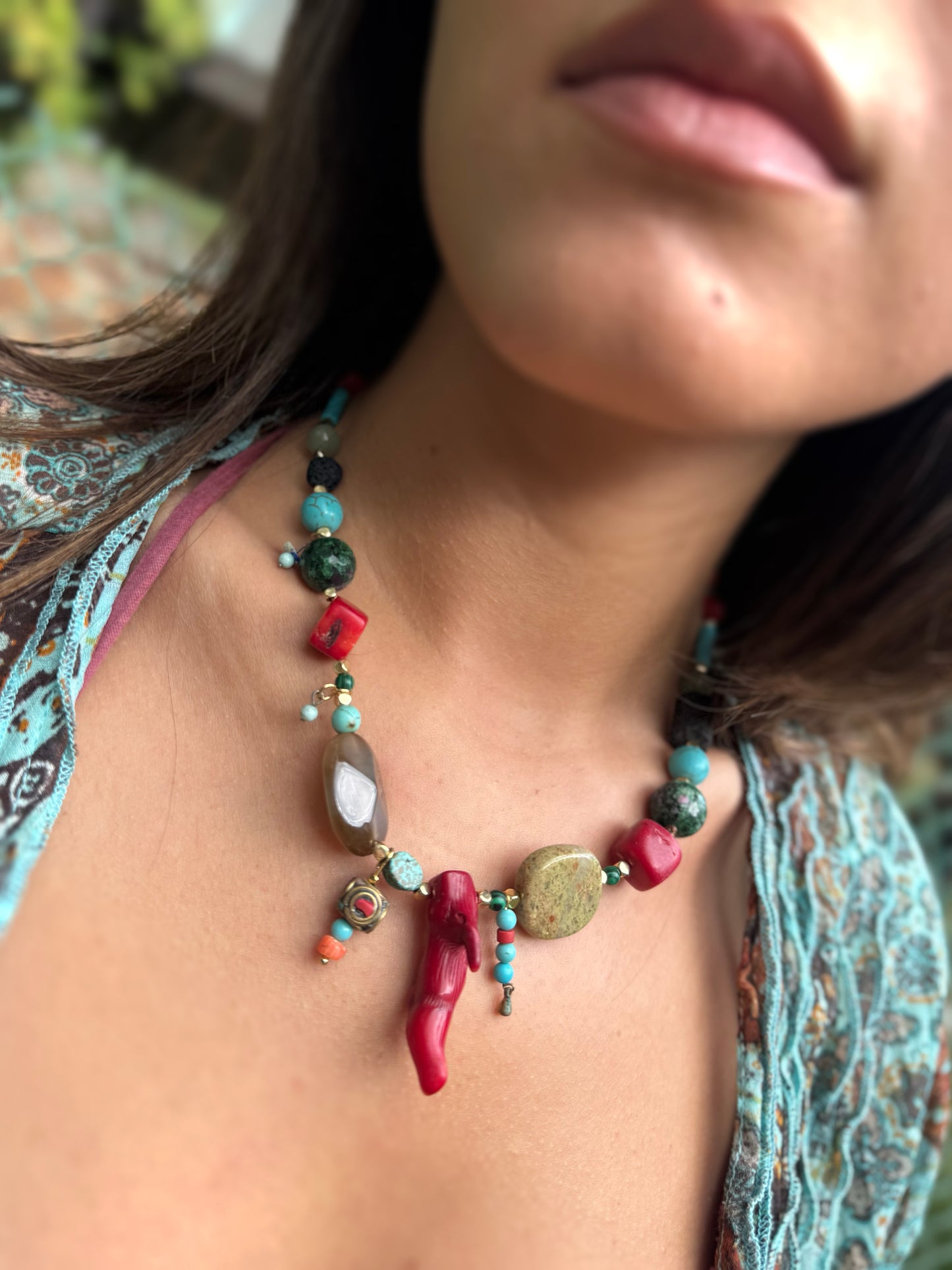 Koral and agathe necklace