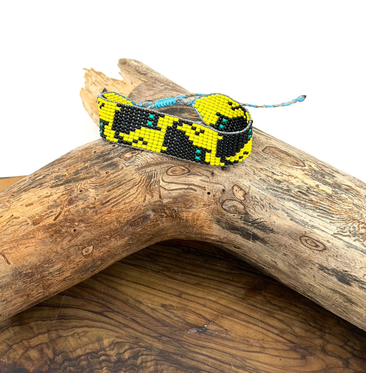 Handwoven bracelet - 02