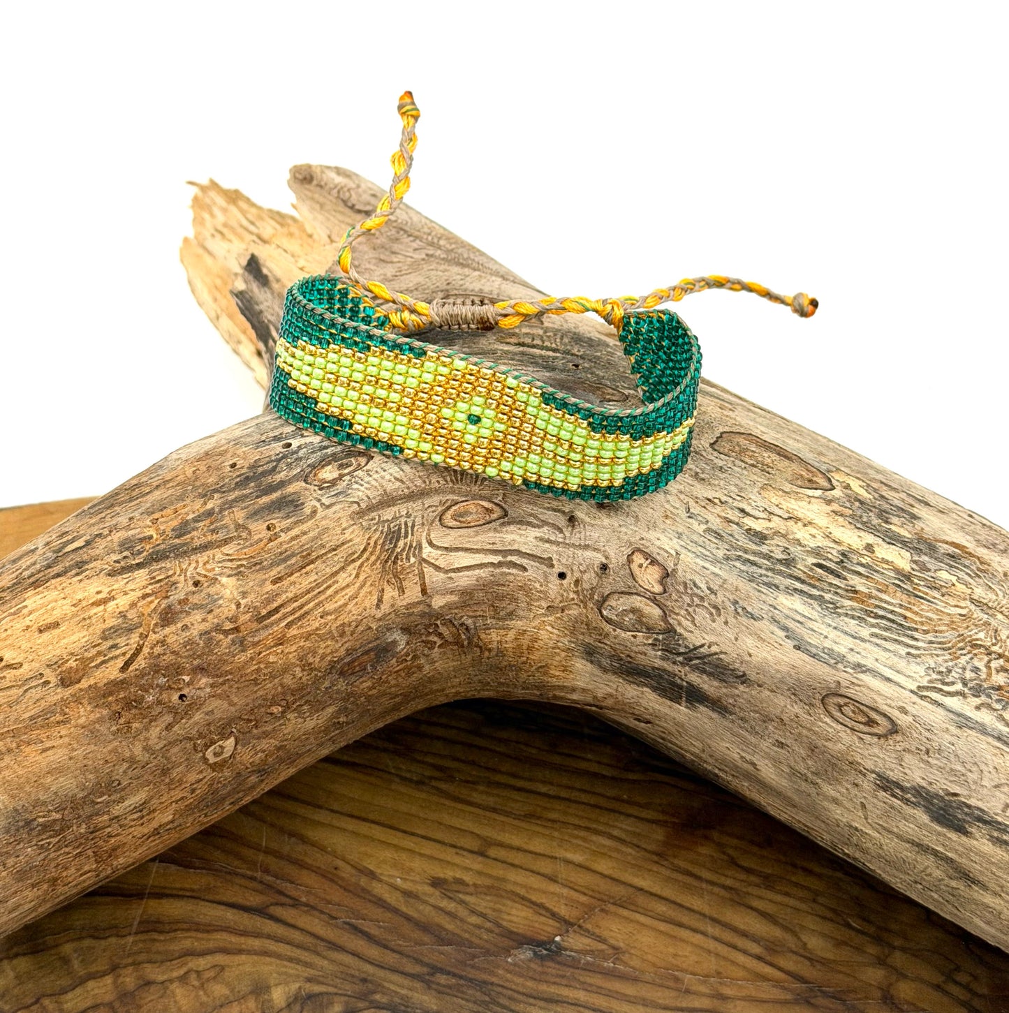 Handwoven bracelet - 03