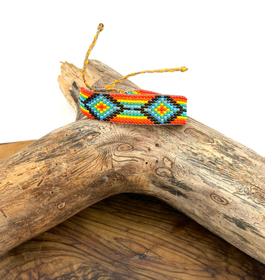 Handwoven bracelet - 04