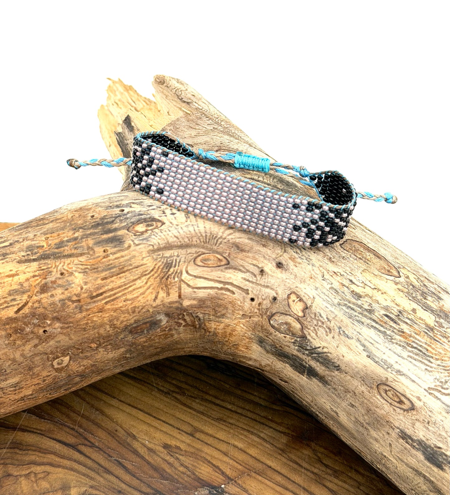 Handwoven bracelet - 08