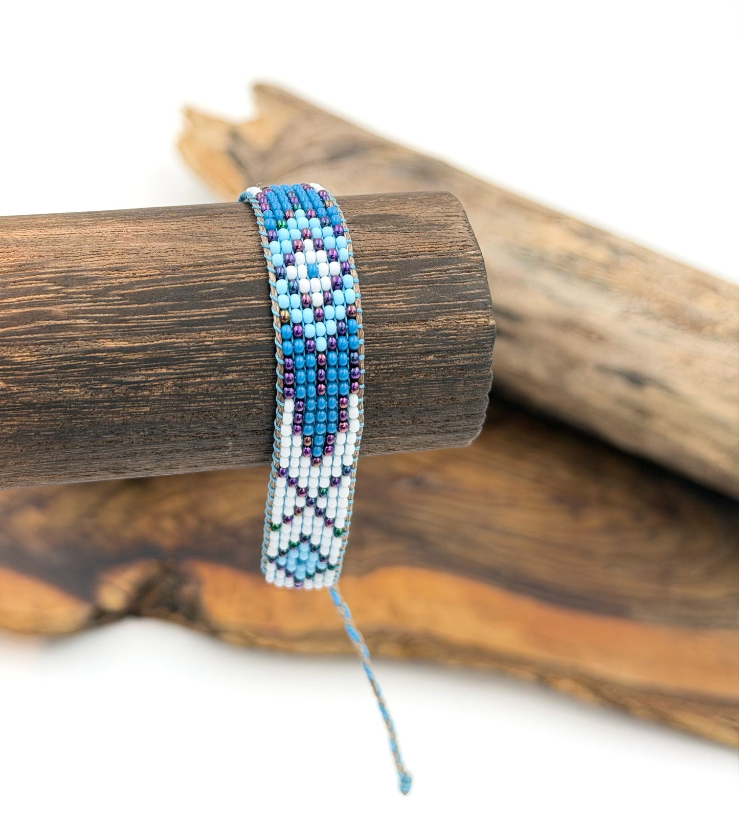 Handwoven bracelet - 09