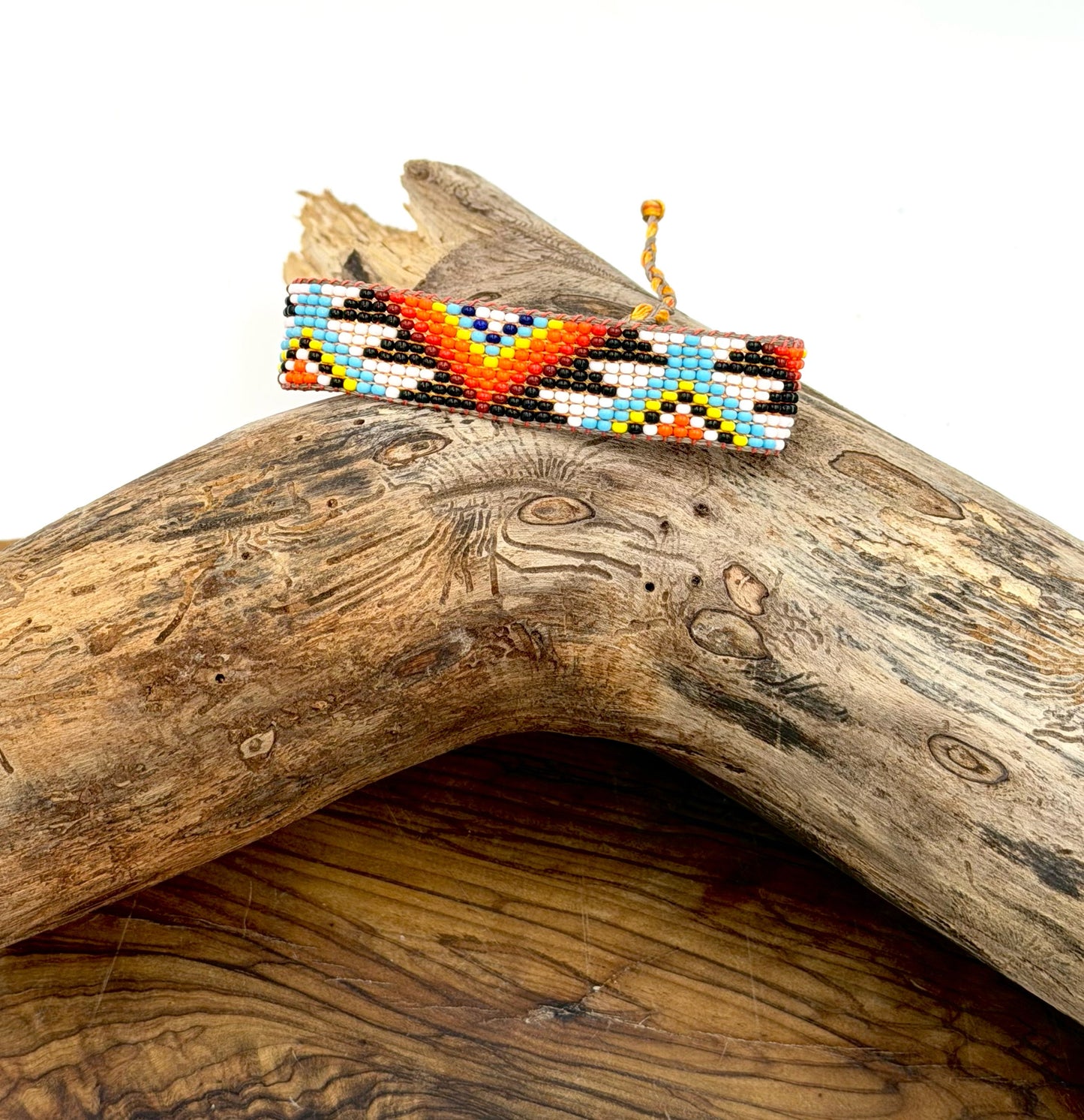 Handwoven bracelet - 18