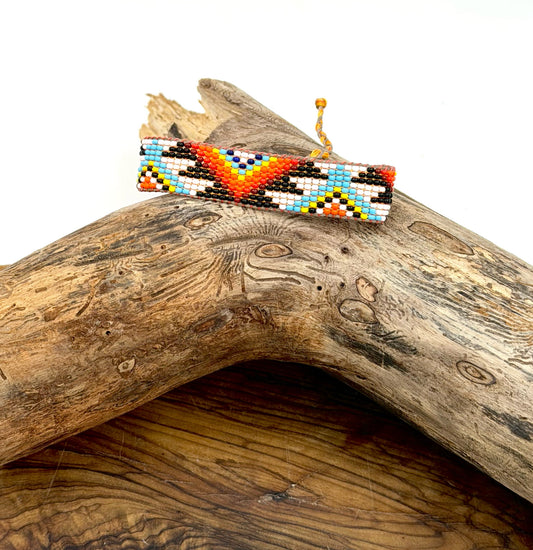 Handwoven bracelet - 18