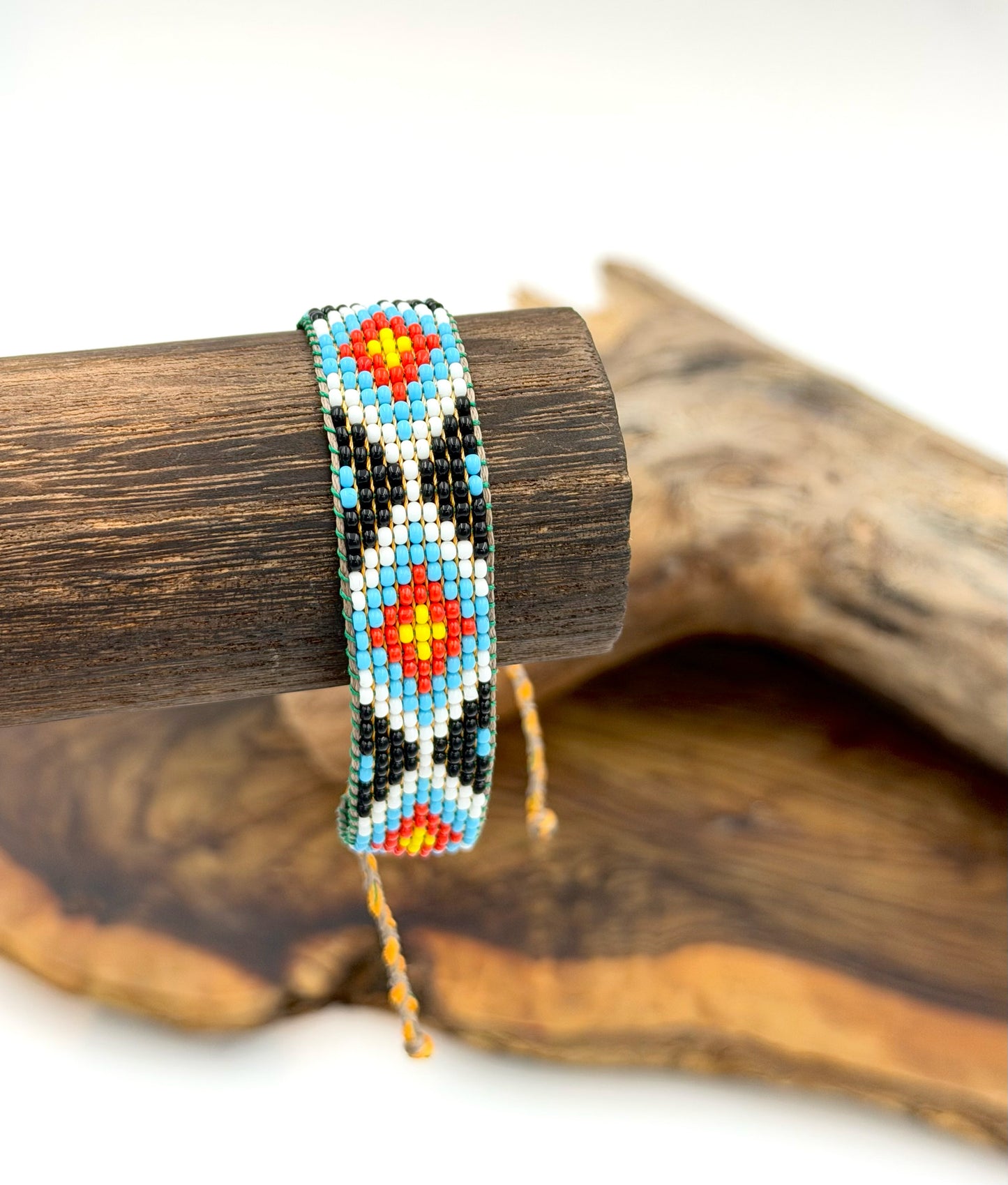 Handwoven bracelet - 25