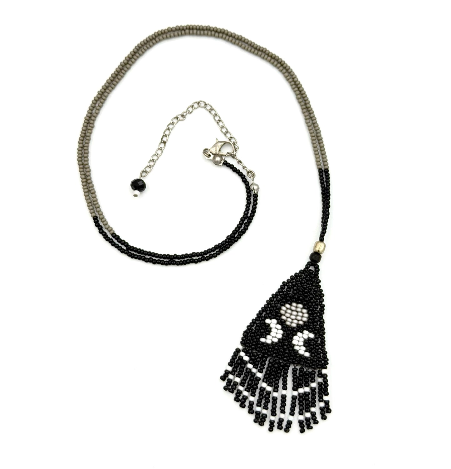 Handwoven necklace 02