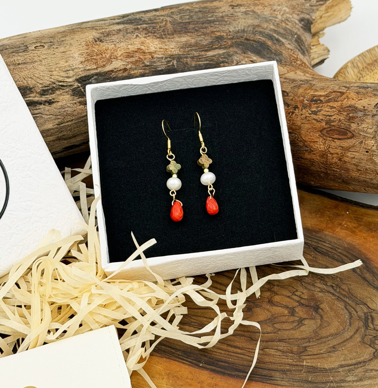 Coral and Pearl-Earring 1