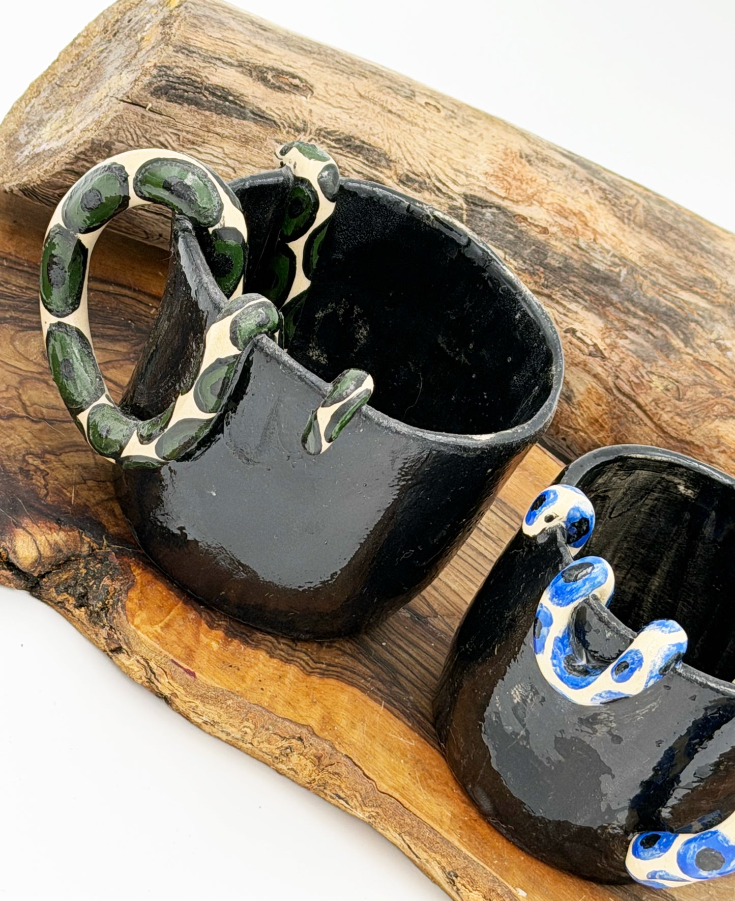 Cup of snake poison - green