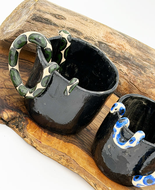 Cup of snake poison - green